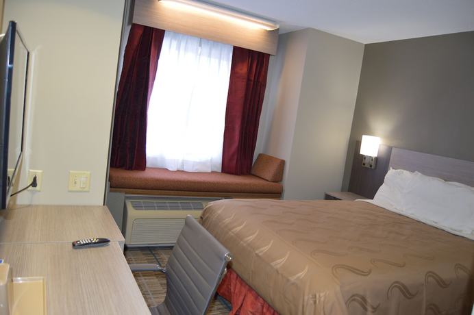 Imagen de la habitación del Hotel Quality Inn and Suites Grove City - Outlet Mall. Foto 11