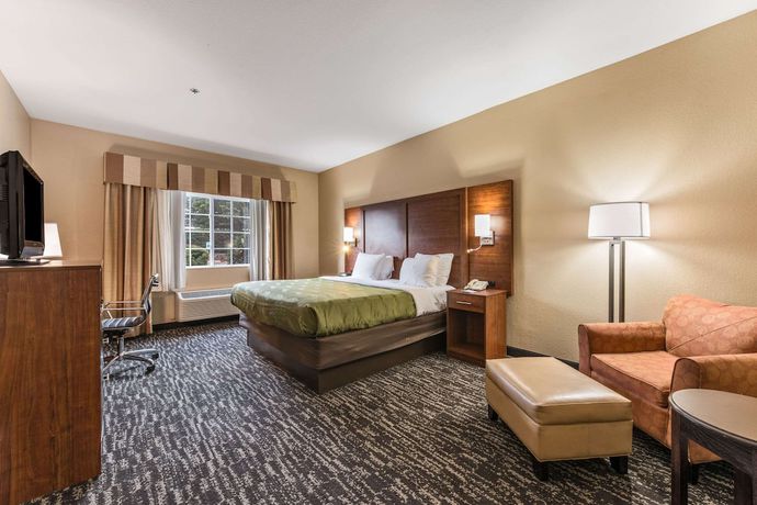Imagen general del Hotel Quality Inn and Suites Hendersonville - Flat Rock. Foto 1