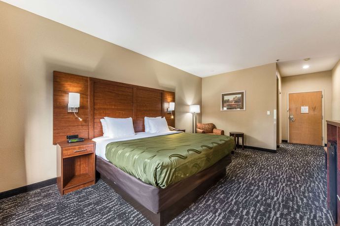 Imagen de la habitación del Hotel Quality Inn and Suites Hendersonville - Flat Rock. Foto 6