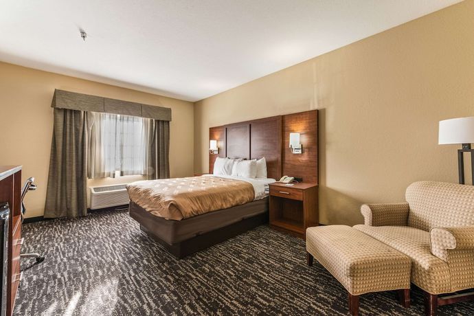 Imagen de la habitación del Hotel Quality Inn and Suites Hendersonville - Flat Rock. Foto 8