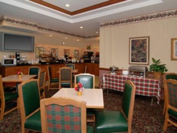 Imagen general del Hotel Quality Inn and Suites I-35 E / Walnut Hill. Foto 4