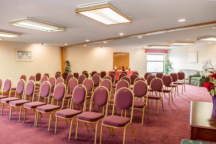 Imagen de los interiores del Hotel Quality Inn and Suites, Indian&aacute;polis. Foto 8