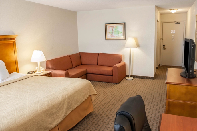 Imagen de los interiores del Hotel Quality Inn and Suites, Indian&aacute;polis. Foto 9