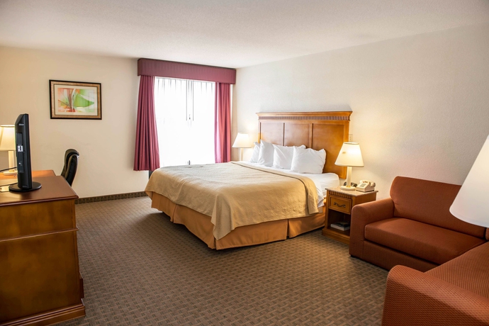 Imagen de la habitación del Hotel Quality Inn and Suites, Indian&aacute;polis. Foto 4