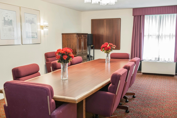 Imagen de los interiores del Hotel Quality Inn and Suites, Indian&aacute;polis. Foto 15