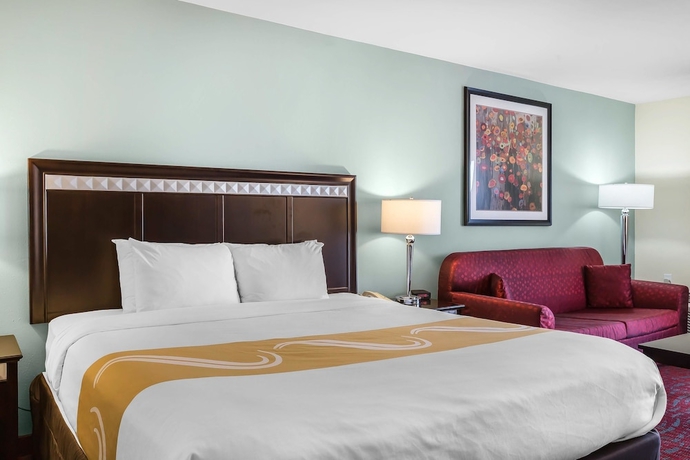 Imagen de la habitación del Hotel Quality Inn and Suites Irvine Spectrum. Foto 8