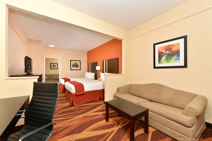 Imagen de los interiores del Hotel Quality Inn and Suites Jacksonville-baymeadows. Foto 11