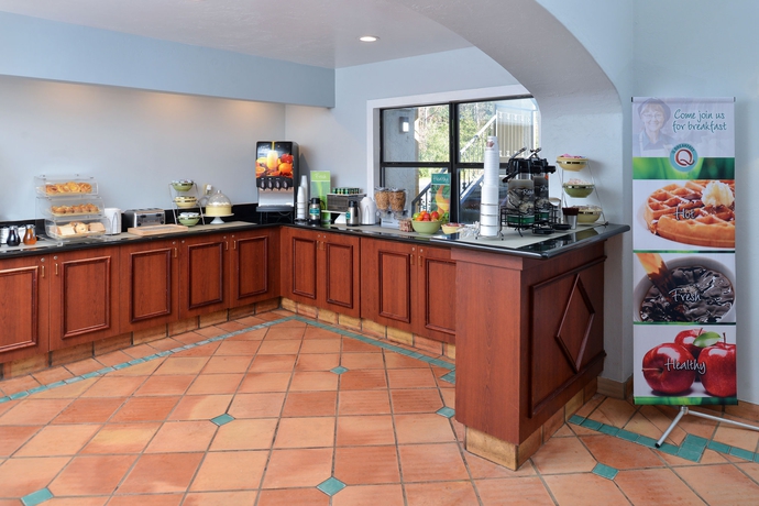 Imagen del bar/restaurante del Hotel Quality Inn and Suites Jacksonville-baymeadows. Foto 3