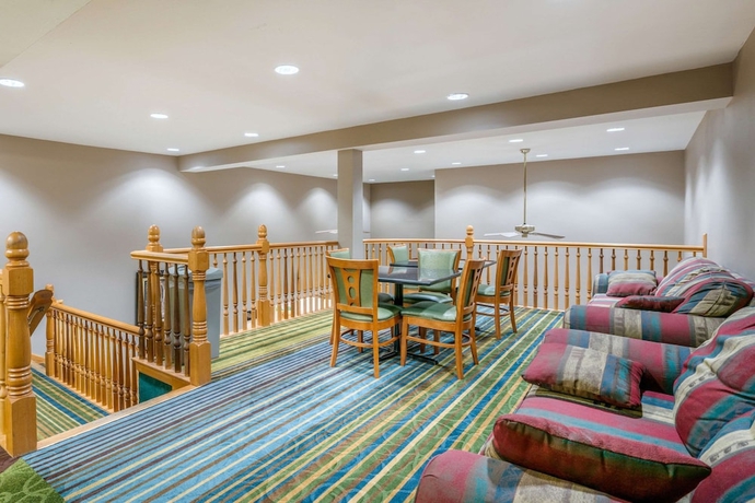 Imagen de los interiores del Hotel Quality Inn and Suites Jefferson City. Foto 18