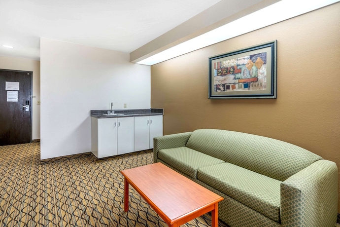 Imagen de la habitación del Hotel Quality Inn and Suites Jefferson City. Foto 14