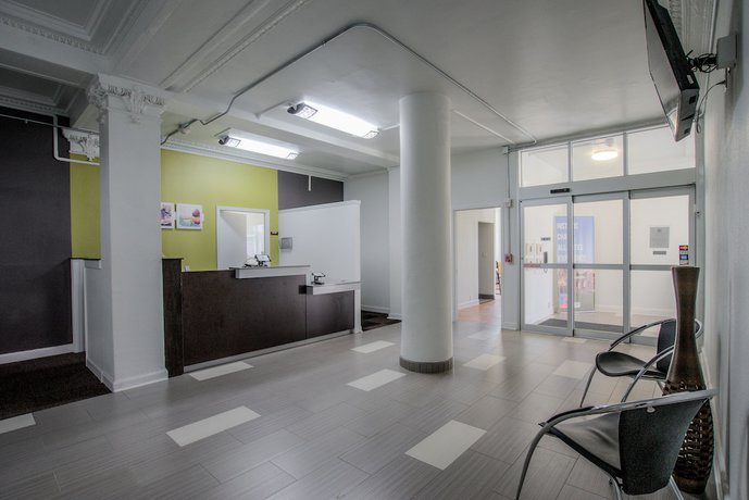 Imagen del bar/restaurante del Hotel Quality Inn and Suites Kansas City Downtown. Foto 2