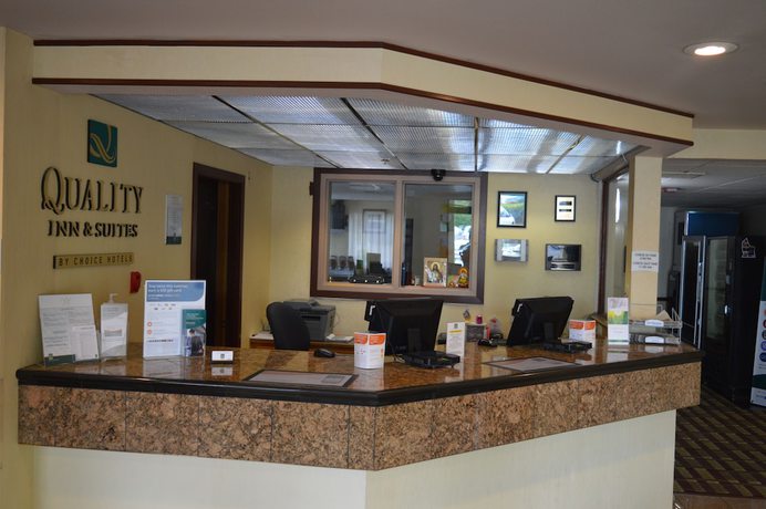 Imagen de los interiores del Hotel Quality Inn and Suites Lacey Olympia. Foto 16