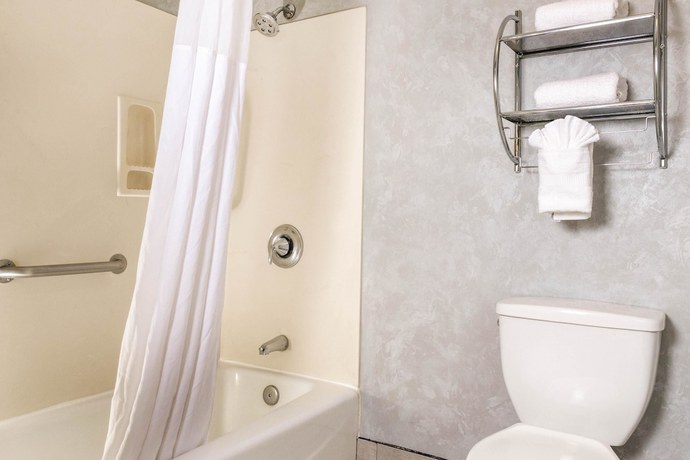 Imagen de la habitación del Hotel Quality Inn and Suites Lathrop - South Stockton. Foto 14