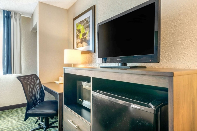 Imagen de la habitación del Hotel Quality Inn and Suites Leesburg Chain Of Lakes. Foto 15