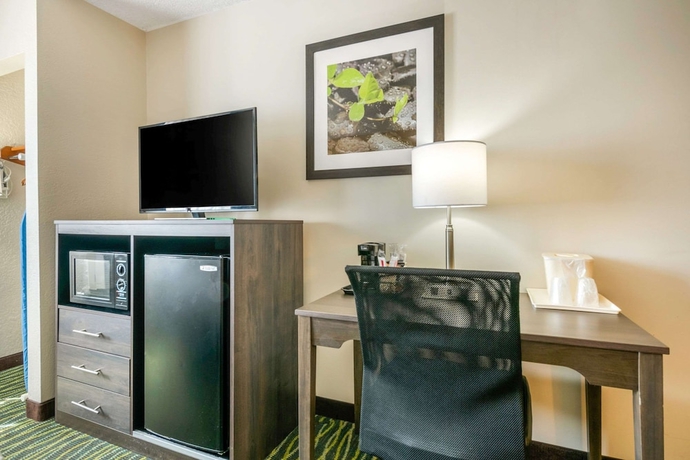 Imagen de la habitación del Hotel Quality Inn and Suites Leesburg Chain Of Lakes. Foto 16