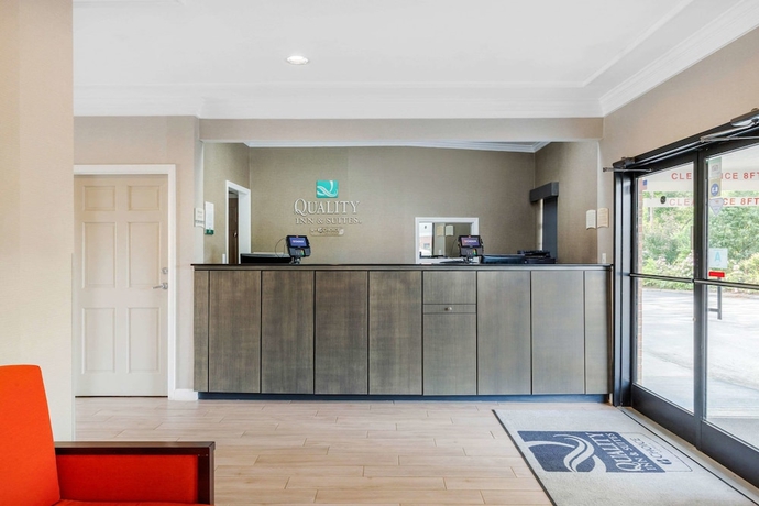 Imagen de los interiores del Hotel Quality Inn and Suites, Lexington. Foto 18