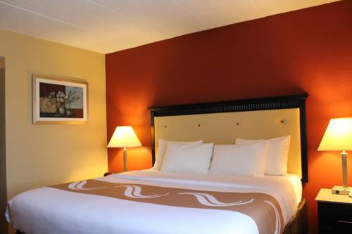 Imagen de la habitación del Hotel Quality Inn and Suites, Lincoln. Foto 2