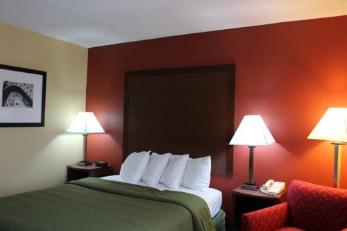 Imagen de la habitación del Hotel Quality Inn and Suites, Lincoln. Foto 12