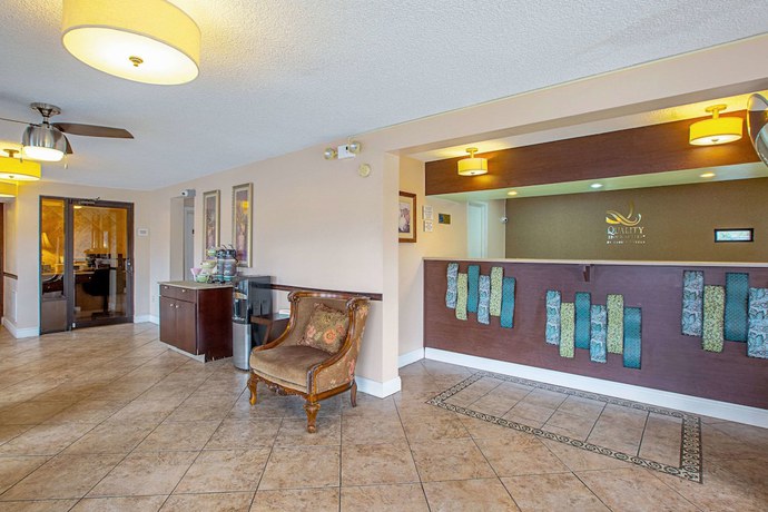 Imagen de los interiores del Hotel Quality Inn and Suites Live Oak I-10 Exit 283. Foto 19