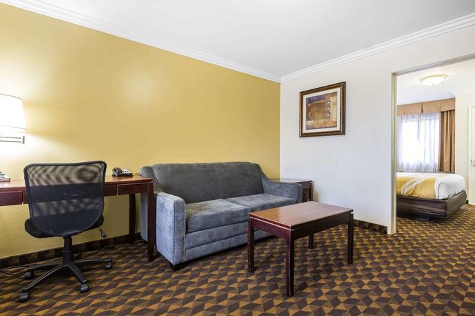 Imagen general del Hotel Quality Inn and Suites Los Angeles Airport - Lax. Foto 12