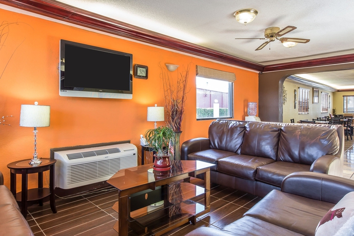 Imagen de los interiores del Hotel Quality Inn and Suites Macon North. Foto 13
