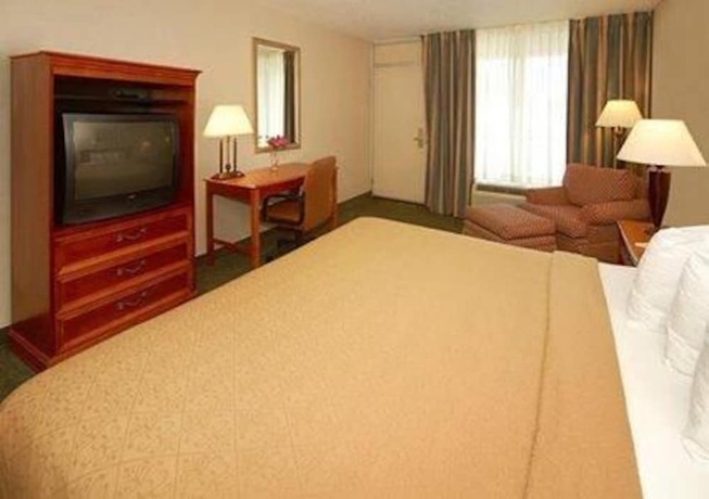 Imagen de la habitación del Hotel Quality Inn and Suites Mcdonough South I-75. Foto 6