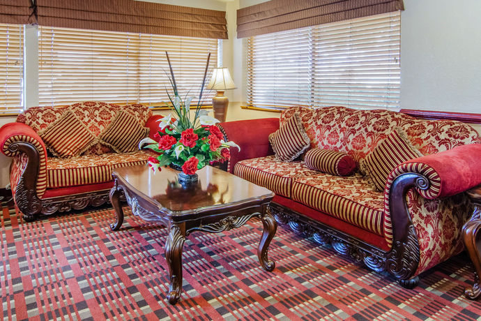 Imagen de los interiores del Hotel Quality Inn and Suites Medford Airport. Foto 12