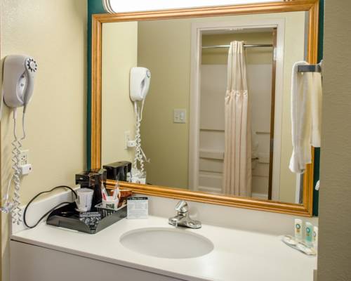 Imagen de la habitación del Hotel Quality Inn and Suites Medina - Akron West. Foto 16