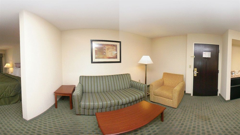 Imagen de los interiores del Hotel Quality Inn and Suites Memphis East. Foto 13