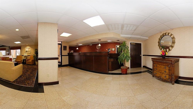 Imagen de los interiores del Hotel Quality Inn and Suites Memphis East. Foto 14