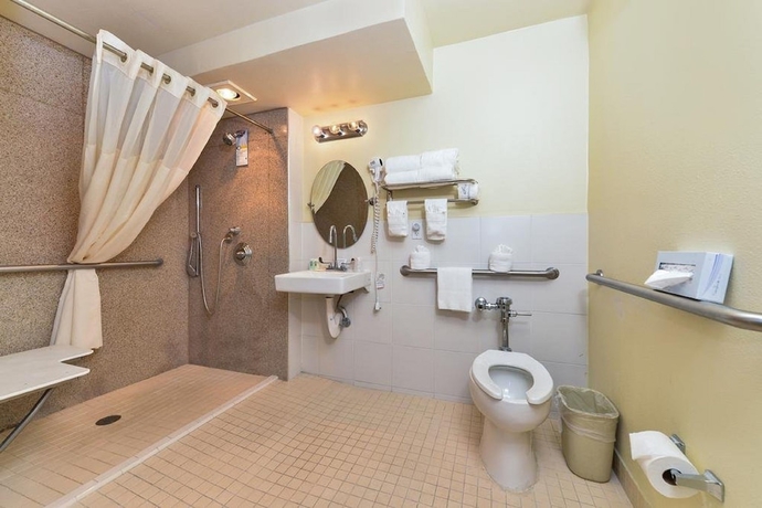 Imagen de la habitación del Hotel Quality Inn and Suites Montebello - Los Angeles. Foto 7