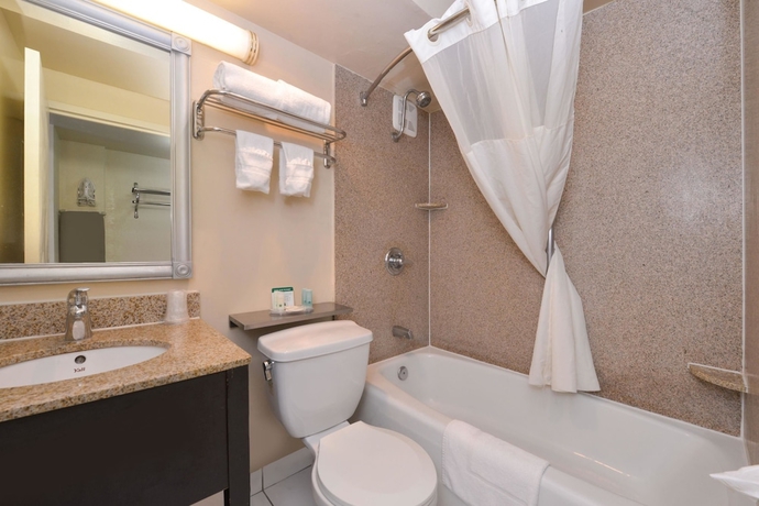 Imagen de la habitación del Hotel Quality Inn and Suites Montebello - Los Angeles. Foto 14