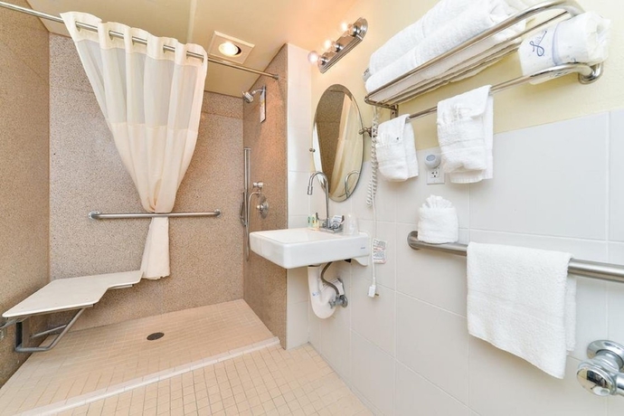 Imagen de la habitación del Hotel Quality Inn and Suites Montebello - Los Angeles. Foto 16