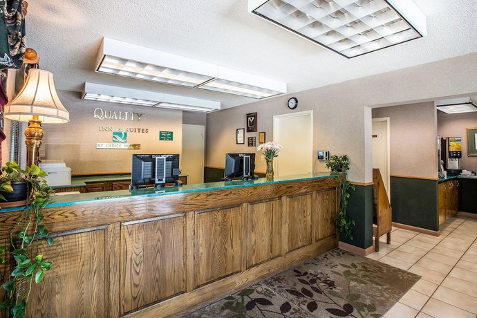 Imagen de los interiores del Hotel Quality Inn and Suites Mt Chalet. Foto 19
