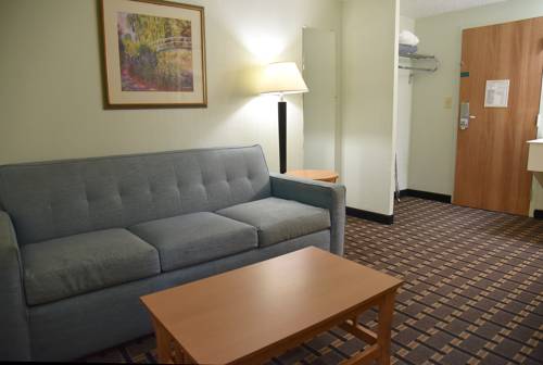 Imagen de la habitación del Hotel Quality Inn and Suites Near I-480 and I-29. Foto 13