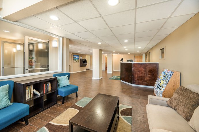 Imagen de los interiores del Hotel Quality Inn and Suites Near Nas Fallon. Foto 20