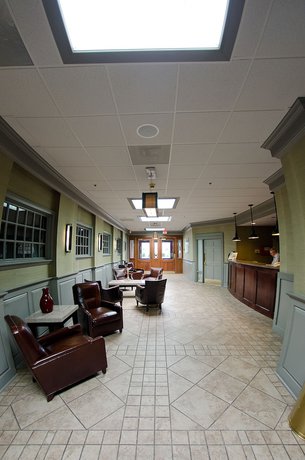 Imagen de los interiores del Hotel Quality Inn and Suites New Hartford - Utica. Foto 10