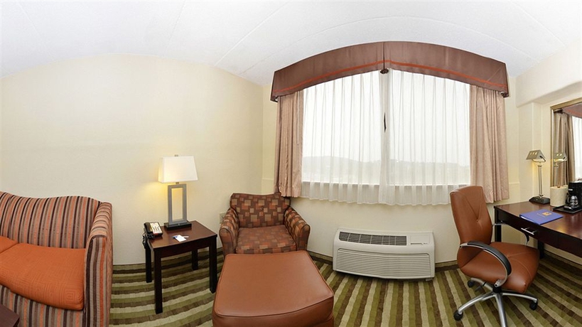 Imagen de los interiores del Hotel Quality Inn and Suites New York Avenue. Foto 13