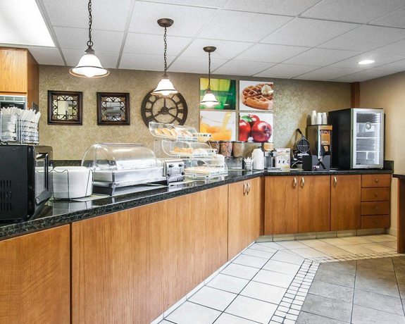 Imagen de los interiores del Hotel Quality Inn and Suites North, Springfield. Foto 18