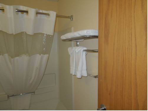 Imagen de la habitación del Hotel Quality Inn and Suites North/polaris. Foto 8