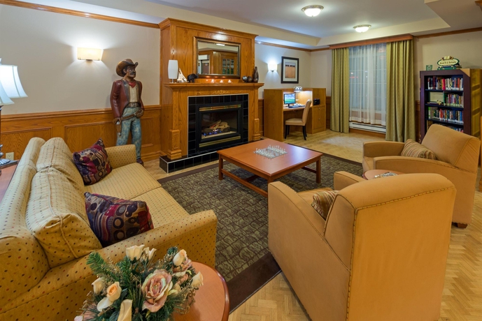 Imagen de los interiores del Hotel Quality Inn and Suites, Oakville. Foto 11