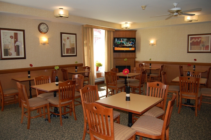 Imagen del bar/restaurante del Hotel Quality Inn and Suites, Oakville. Foto 2