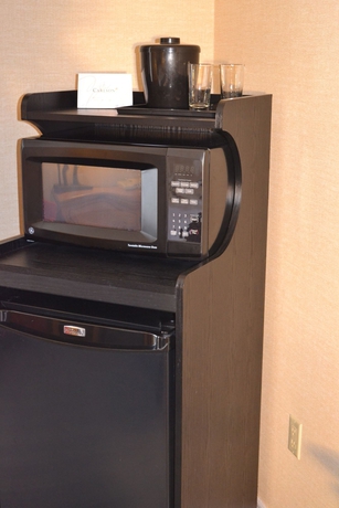 Imagen de la habitación del Hotel Quality Inn and Suites, Oakville. Foto 6
