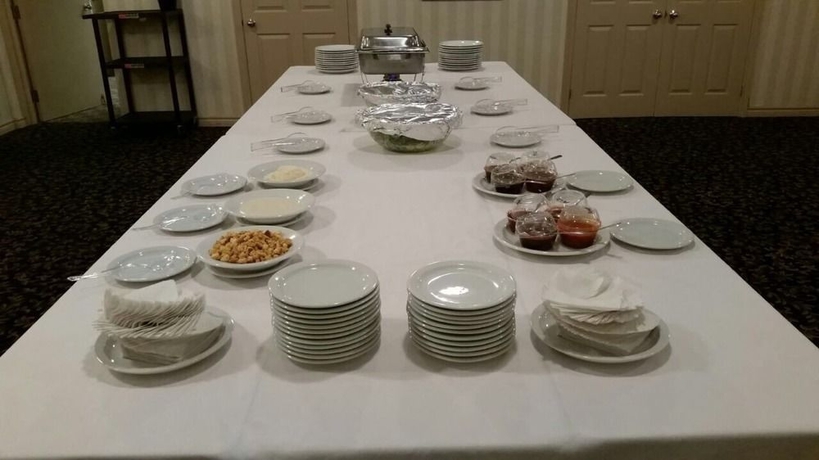 Imagen de los interiores del Hotel Quality Inn and Suites, Oakville. Foto 13