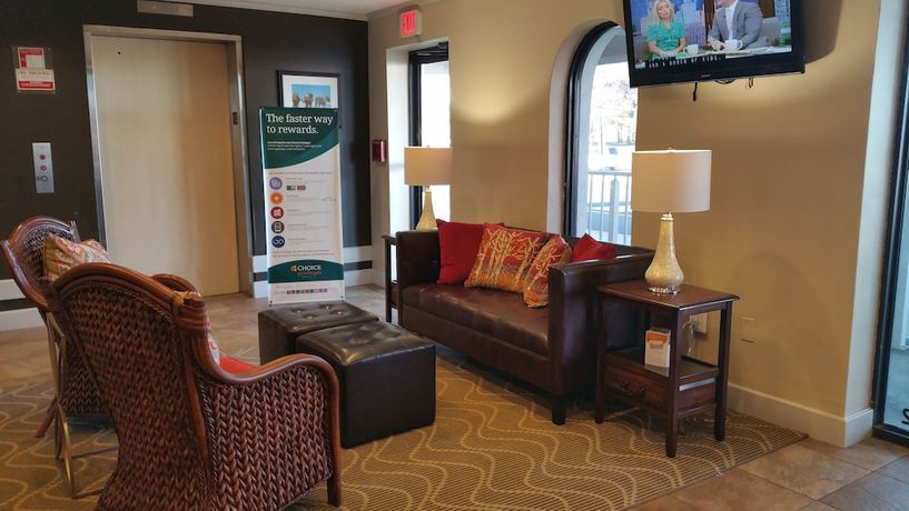 Imagen de los interiores del Hotel Quality Inn and Suites Oceanblock. Foto 17