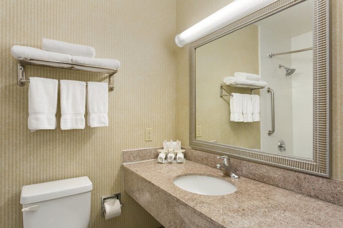 Imagen de la habitación del Hotel Quality Inn and Suites Oceanside Near Camp Pendleton. Foto 6