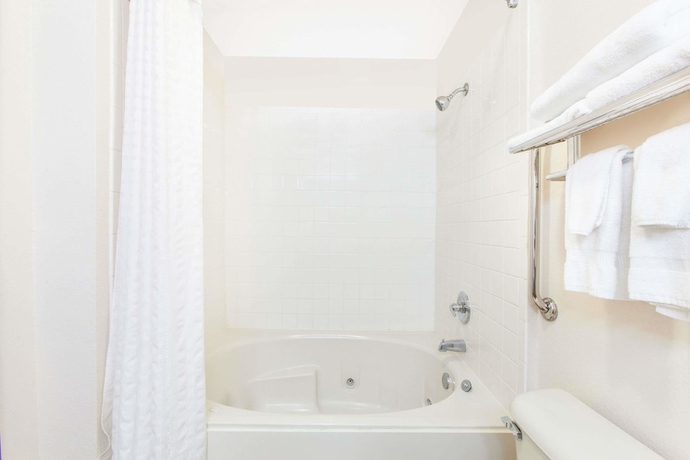 Imagen de la habitación del Hotel Quality Inn and Suites Oklahoma City North. Foto 11