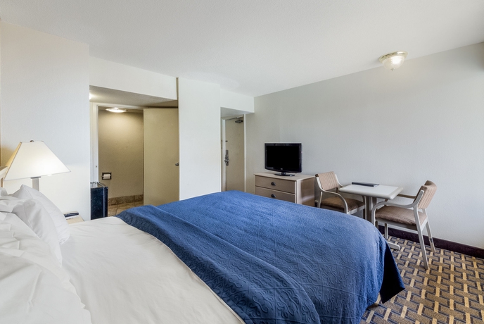 Imagen de la habitación del Hotel Quality Inn and Suites On The Beach. Foto 8