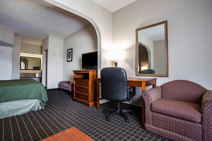 Imagen de los interiores del Hotel Quality Inn and Suites, Orangeburg. Foto 15