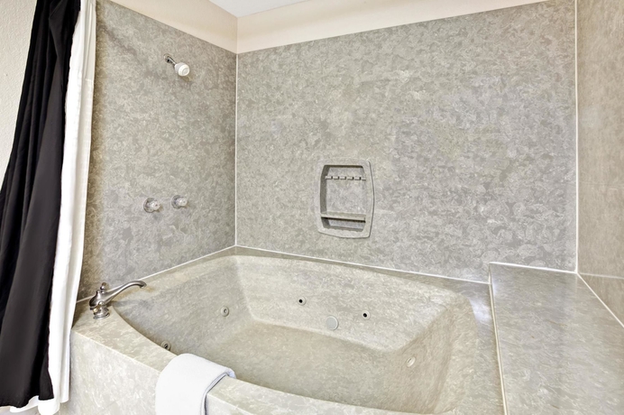 Imagen de la habitación del Hotel Quality Inn and Suites Orlando East - Ucf Area. Foto 4